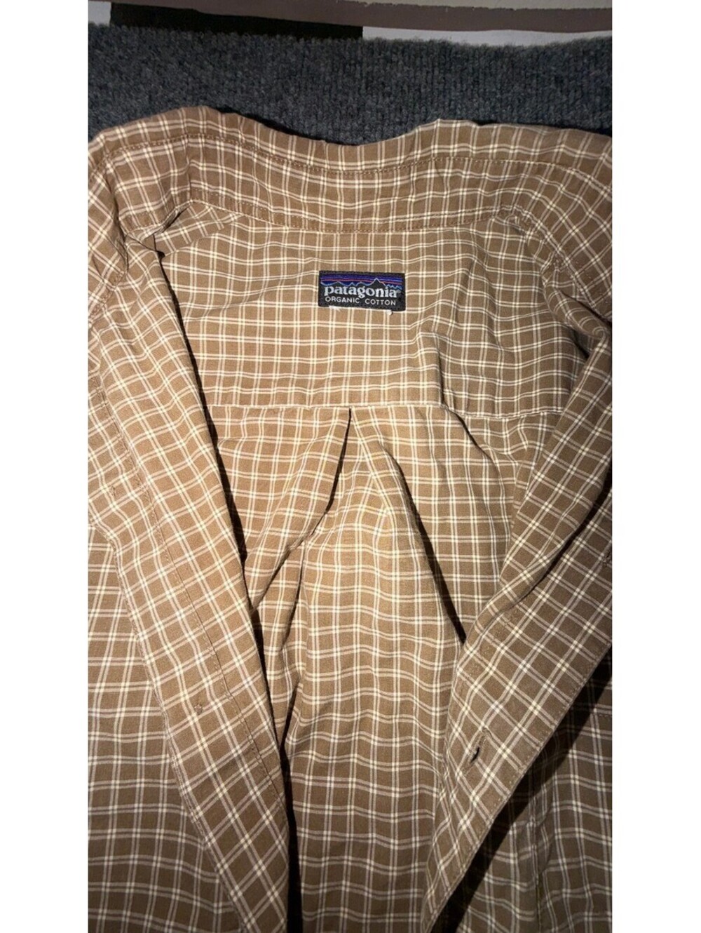 Patagonia Men’s Organic Cotton Brown Plaid Button Down Long Sleeve Shirt Large